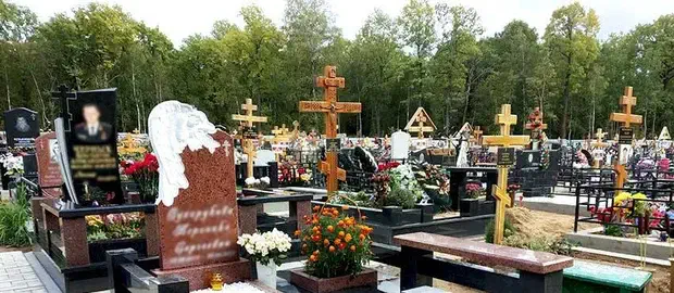 Крест на могиле должен быть