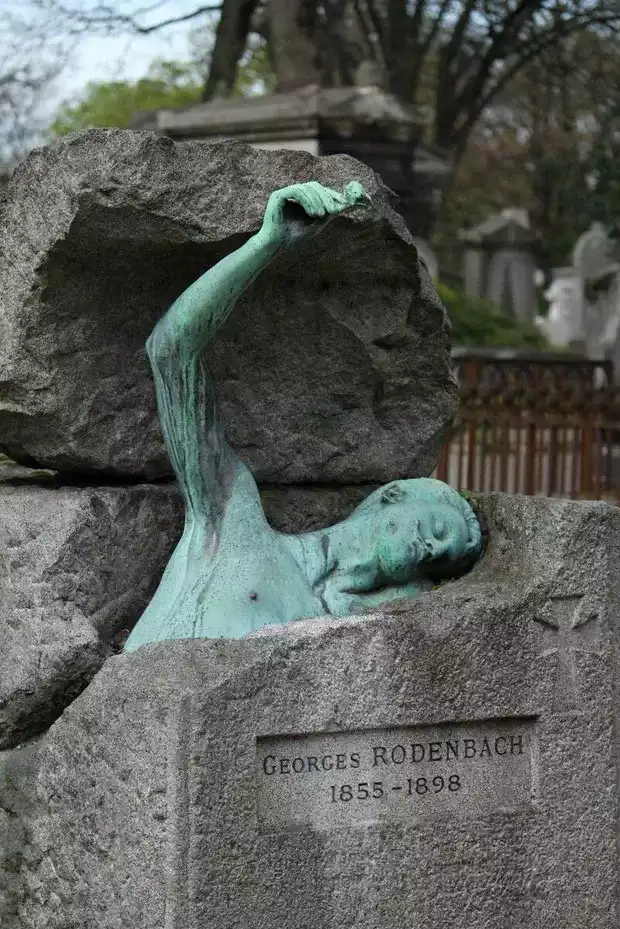 Надгробие Жоржа Роденбаха